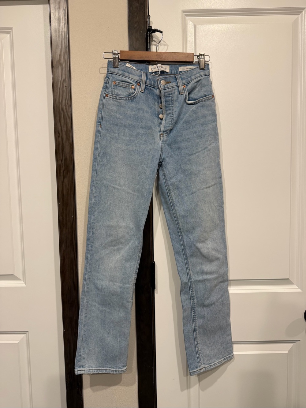 Denim forum the Arlo High-Rise Straight Jeans 28L